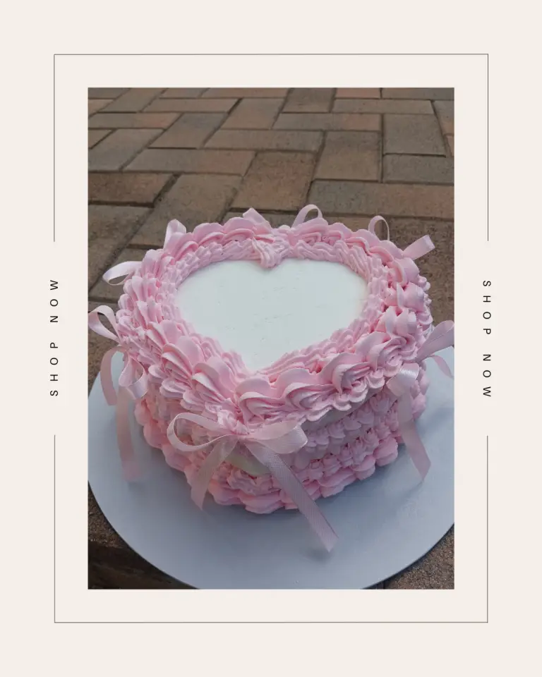 Vintage vanilla cake